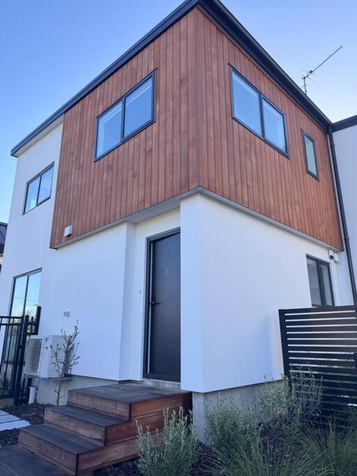 Cbd Luxury Parkside Living 2 Bedroom With Parking Christchurch Kültér fotó