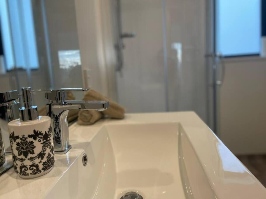 Cbd Luxury Parkside Living 2 Bedroom With Parking Christchurch Kültér fotó
